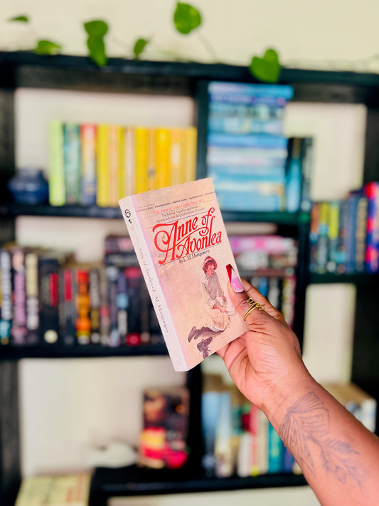 Anne of Avonlea by L M Montgomery